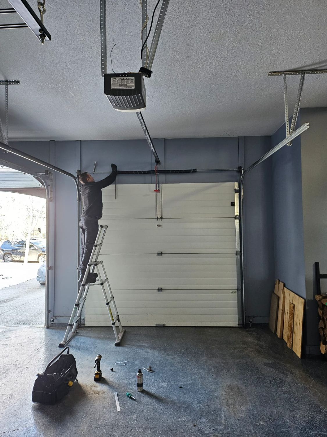Garage Door Mechanism